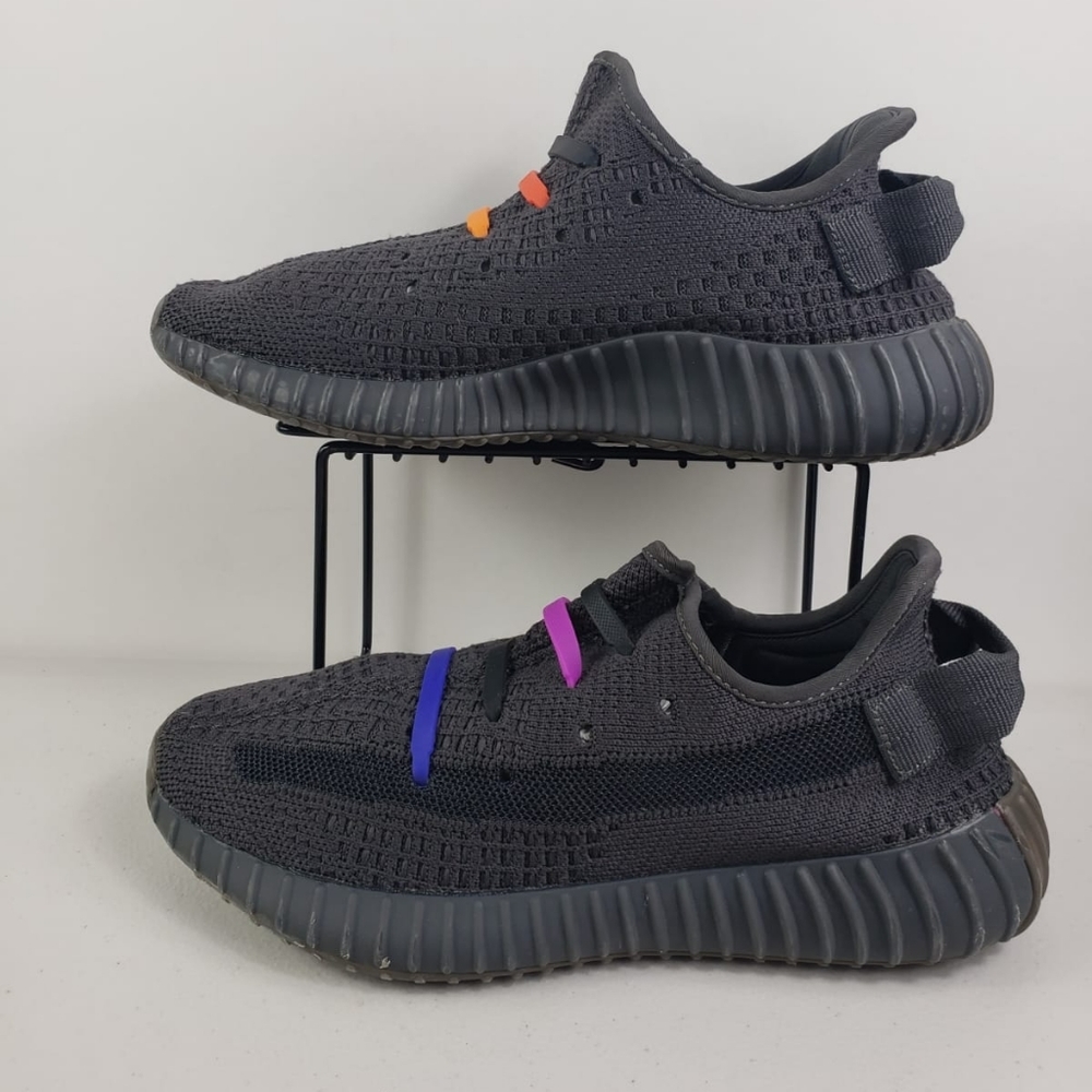Adidas Yeezy 350  Sz 7 Sneakers  (ART EG7490)C